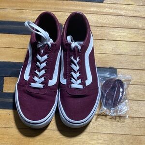 Women) Vans Ward 'Burgundy' VN0A3IUNOLQ Size 7